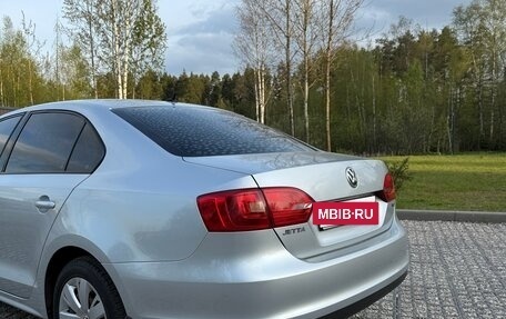 Volkswagen Jetta VI, 2013 год, 1 320 000 рублей, 6 фотография