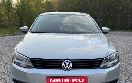 Volkswagen Jetta VI, 2013 год, 1 320 000 рублей, 4 фотография