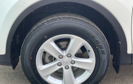 Toyota RAV4, 2013 год, 1 895 000 рублей, 25 фотография