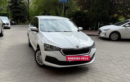 Skoda Rapid II, 2021 год, 1 400 000 рублей, 2 фотография
