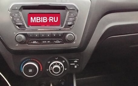 KIA Rio III рестайлинг, 2015 год, 930 000 рублей, 15 фотография