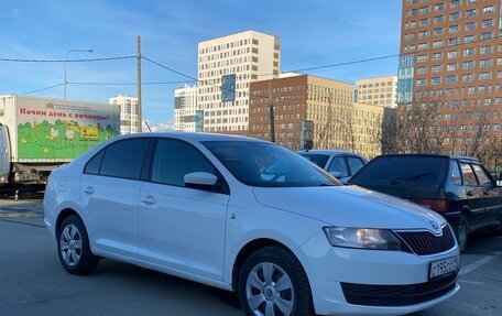 Skoda Rapid I, 2015 год, 769 000 рублей, 3 фотография