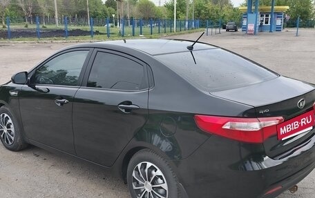 KIA Rio III рестайлинг, 2015 год, 930 000 рублей, 16 фотография