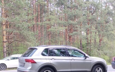 Volkswagen Tiguan II, 2019 год, 2 000 000 рублей, 3 фотография