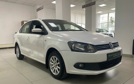 Volkswagen Polo VI (EU Market), 2012 год, 600 000 рублей, 3 фотография