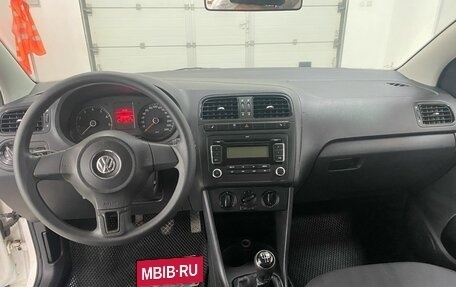 Volkswagen Polo VI (EU Market), 2012 год, 600 000 рублей, 9 фотография