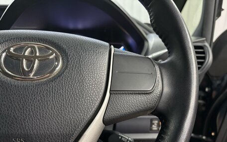 Toyota Voxy III, 2014 год, 1 797 000 рублей, 13 фотография