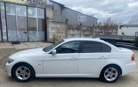 BMW 3 серия, 2011 год, 1 200 000 рублей, 8 фотография