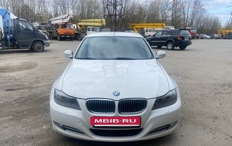 BMW 3 серия, 2011 год, 1 200 000 рублей, 10 фотография