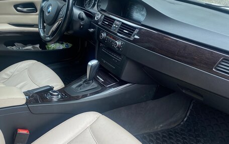 BMW 3 серия, 2011 год, 1 200 000 рублей, 12 фотография