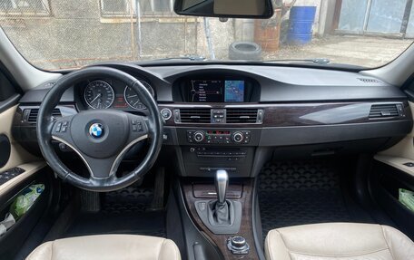 BMW 3 серия, 2011 год, 1 200 000 рублей, 17 фотография
