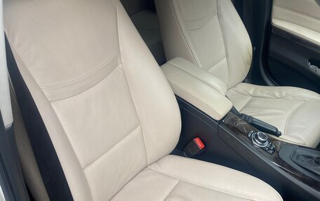 BMW 3 серия, 2011 год, 1 200 000 рублей, 13 фотография
