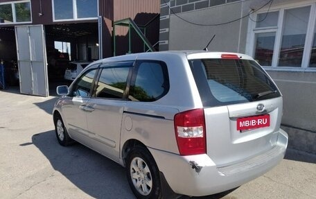 KIA Carnival III, 2006 год, 930 000 рублей, 13 фотография