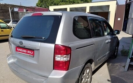 KIA Carnival III, 2006 год, 930 000 рублей, 17 фотография