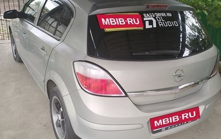 Opel Astra H, 2005 год, 355 000 рублей, 2 фотография