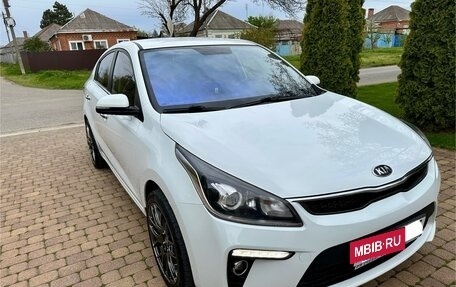 KIA Rio IV, 2018 год, 1 690 000 рублей, 8 фотография