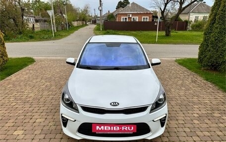 KIA Rio IV, 2018 год, 1 690 000 рублей, 10 фотография