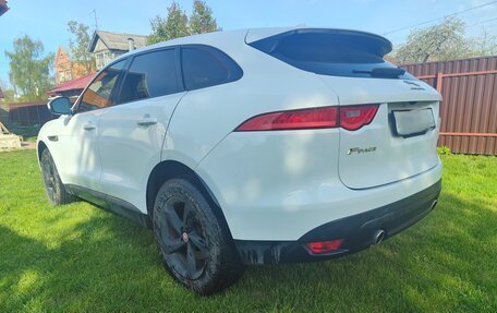Jaguar F-Pace, 2018 год, 4 200 000 рублей, 3 фотография