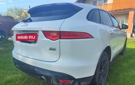 Jaguar F-Pace, 2018 год, 4 200 000 рублей, 6 фотография