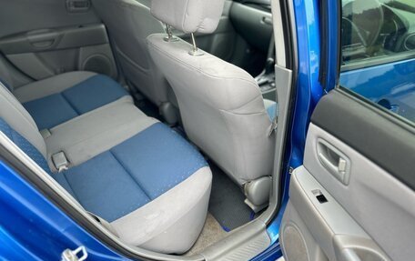 Mazda Axela, 2004 год, 500 000 рублей, 17 фотография