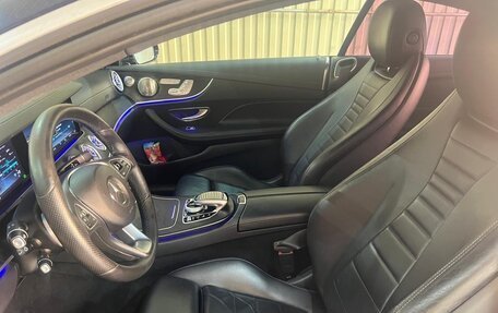Mercedes-Benz E-Класс, 2017 год, 3 000 000 рублей, 11 фотография