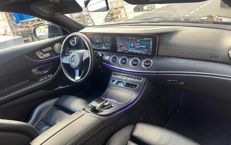 Mercedes-Benz E-Класс, 2017 год, 3 000 000 рублей, 18 фотография