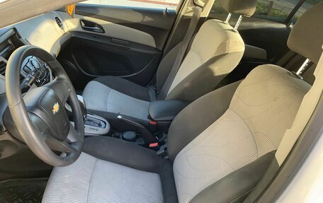 Chevrolet Cruze II, 2011 год, 700 000 рублей, 5 фотография