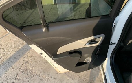 Chevrolet Cruze II, 2011 год, 700 000 рублей, 4 фотография