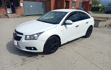 Chevrolet Cruze II, 2011 год, 700 000 рублей, 7 фотография