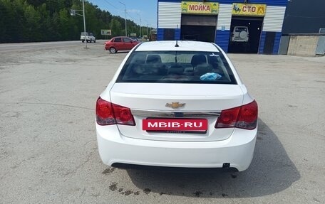 Chevrolet Cruze II, 2011 год, 700 000 рублей, 14 фотография