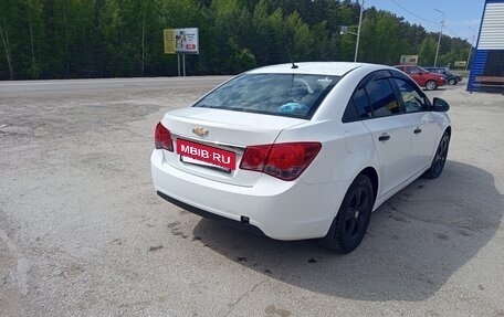 Chevrolet Cruze II, 2011 год, 700 000 рублей, 15 фотография