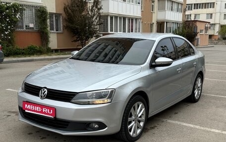 Volkswagen Jetta VI, 2013 год, 1 580 000 рублей, 4 фотография