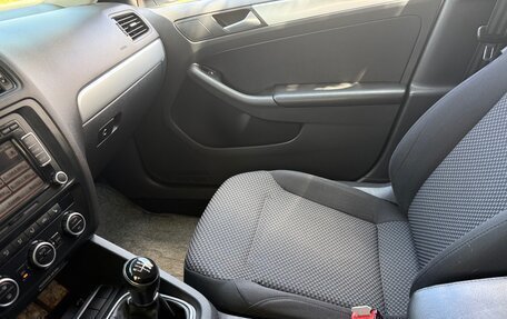 Volkswagen Jetta VI, 2013 год, 1 580 000 рублей, 10 фотография