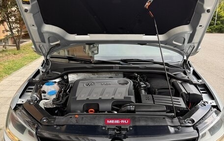 Volkswagen Jetta VI, 2013 год, 1 580 000 рублей, 3 фотография