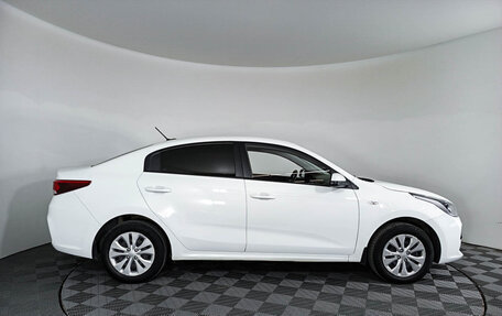 KIA Rio IV, 2018 год, 1 250 000 рублей, 8 фотография