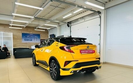 Toyota C-HR I рестайлинг, 2019 год, 2 599 900 рублей, 4 фотография