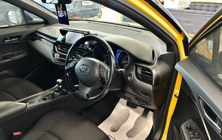 Toyota C-HR I рестайлинг, 2019 год, 2 599 900 рублей, 10 фотография