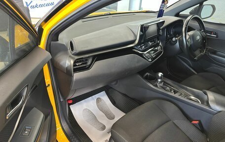 Toyota C-HR I рестайлинг, 2019 год, 2 599 900 рублей, 12 фотография