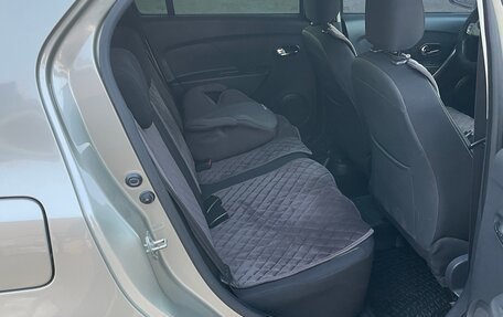 Renault Logan II, 2014 год, 850 000 рублей, 10 фотография