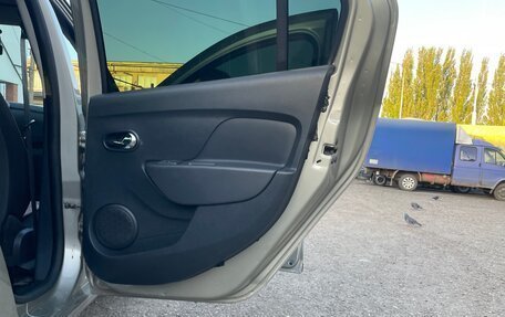 Renault Logan II, 2014 год, 850 000 рублей, 12 фотография