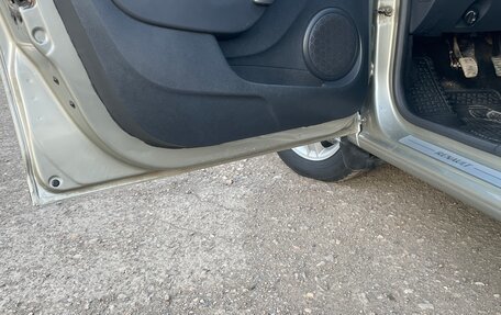 Renault Logan II, 2014 год, 850 000 рублей, 18 фотография