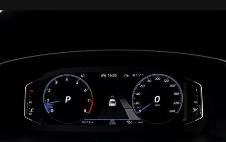Volkswagen Tiguan II, 2021 год, 3 980 000 рублей, 7 фотография