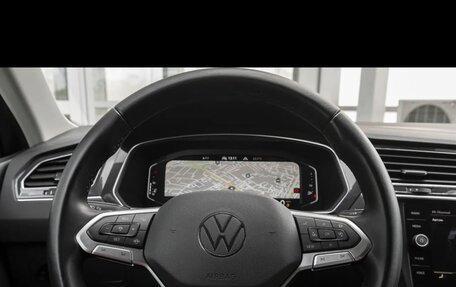 Volkswagen Tiguan II, 2021 год, 3 980 000 рублей, 15 фотография