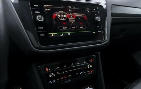 Volkswagen Tiguan II, 2021 год, 3 980 000 рублей, 20 фотография