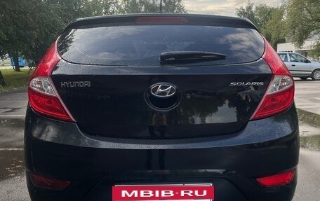 Hyundai Solaris II рестайлинг, 2011 год, 755 000 рублей, 4 фотография