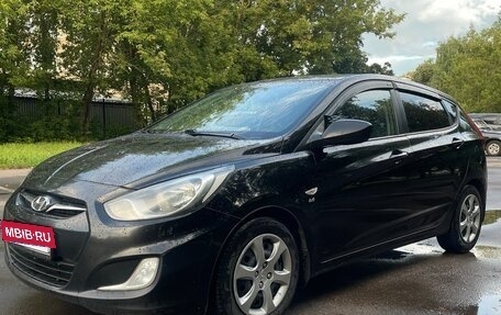 Hyundai Solaris II рестайлинг, 2011 год, 755 000 рублей, 9 фотография