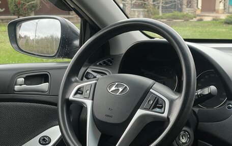 Hyundai Solaris II рестайлинг, 2011 год, 755 000 рублей, 12 фотография