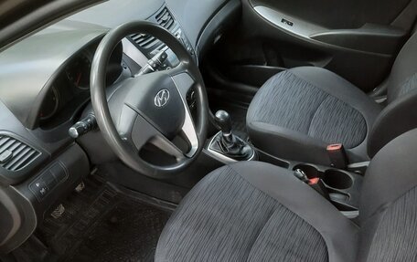 Hyundai Solaris II рестайлинг, 2016 год, 830 000 рублей, 8 фотография