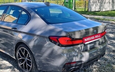 BMW 5 серия, 2022 год, 6 300 000 рублей, 2 фотография
