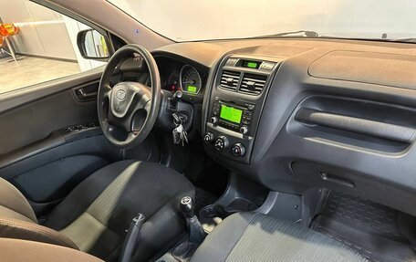 KIA Sportage II, 2009 год, 880 000 рублей, 14 фотография
